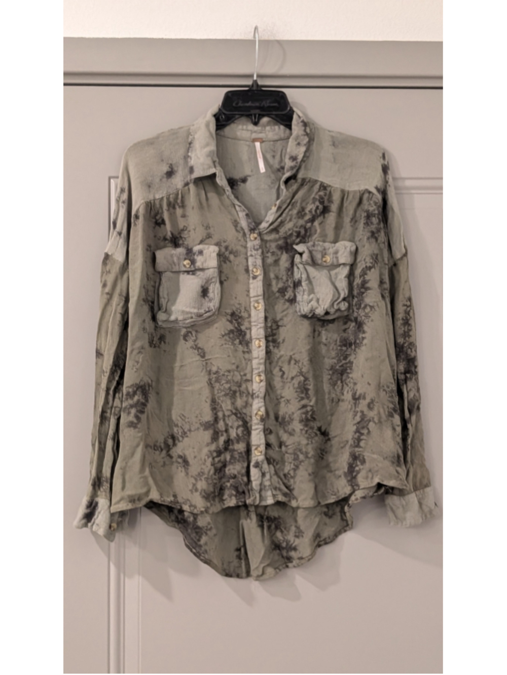 Women's Free People Button Down Shirt Size S Olive Black Tie Dye